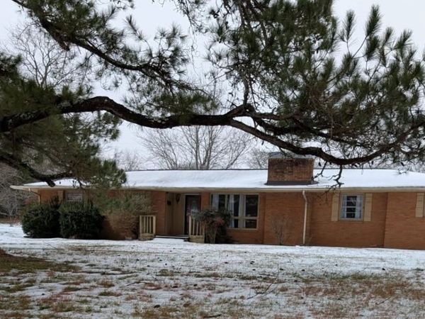 1360 Harris Hollow Road, Charlotte, TN 37036