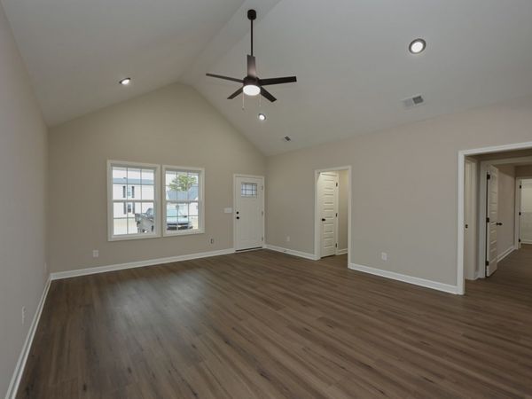 91 Plumlee Dr , Hendersonville, TN 37075