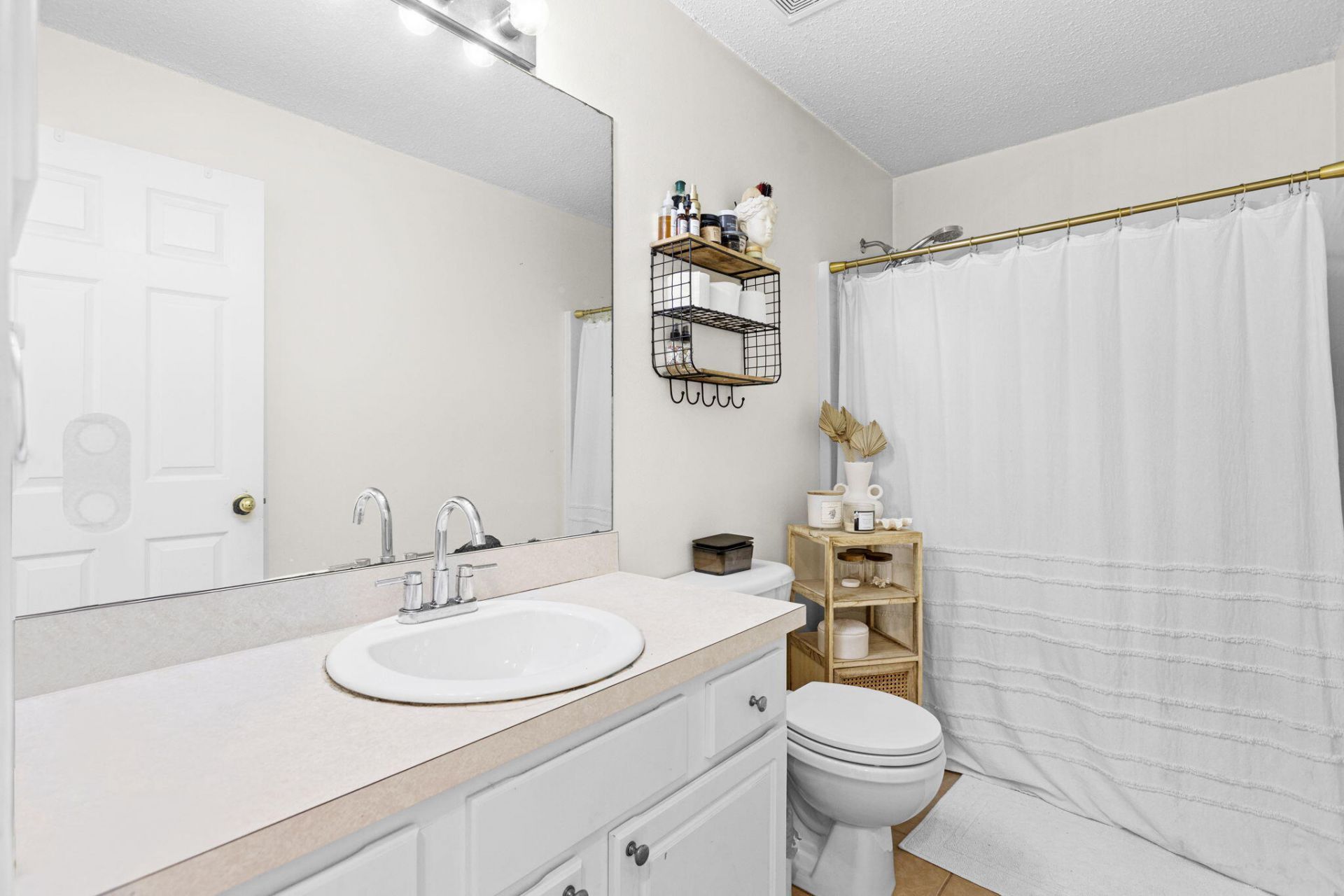 6942 NW Hershy Circle, Port Saint Lucie, FL 34983 Photo