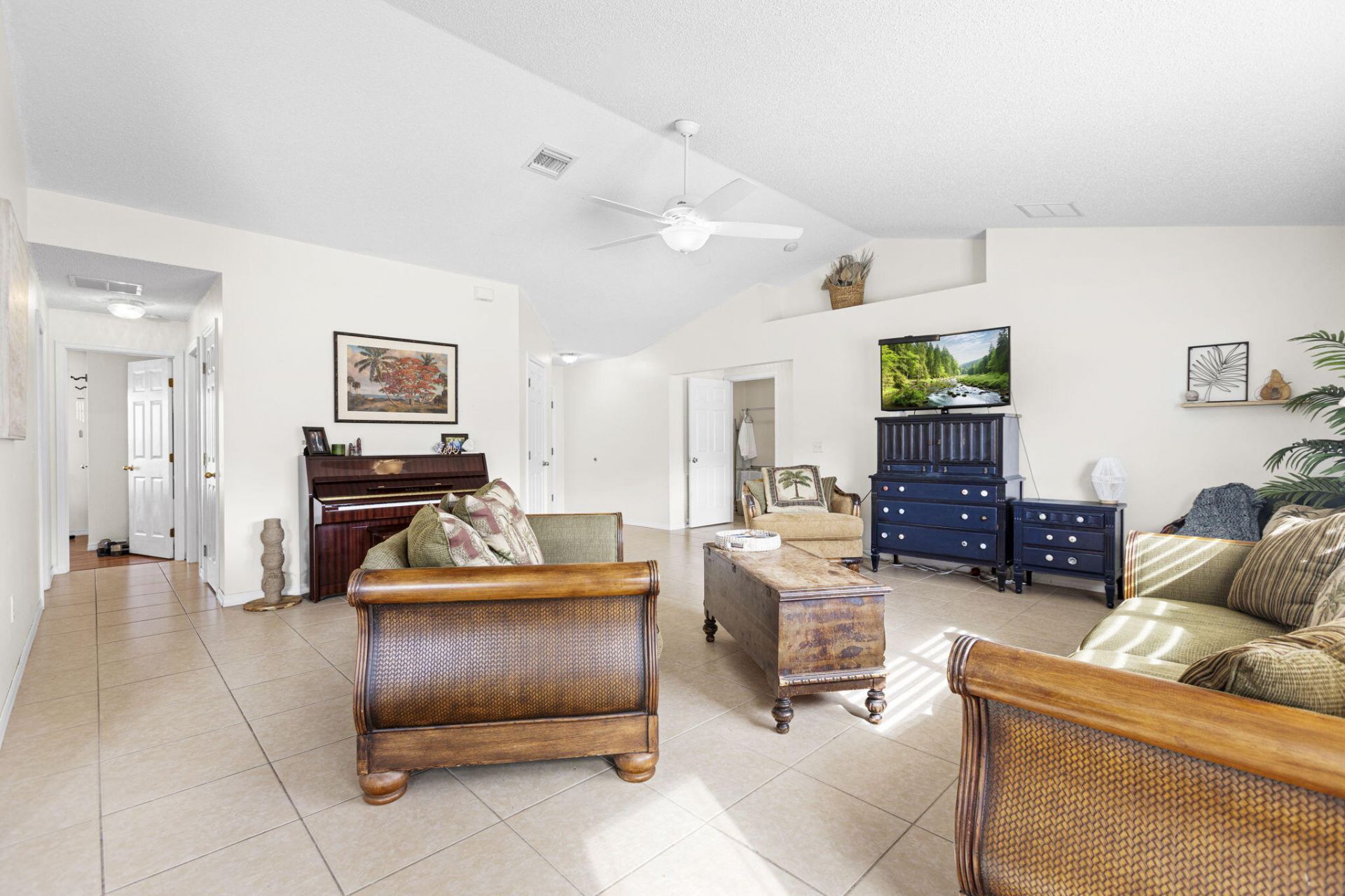 6942 NW Hershy Circle, Port Saint Lucie, FL 34983 Photo