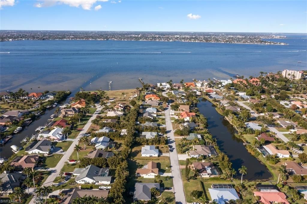 15048 Bonaire Cir, Fort Myers, FL 33908 Photo
