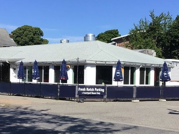 460 Main St, Barnstable, MA 02601