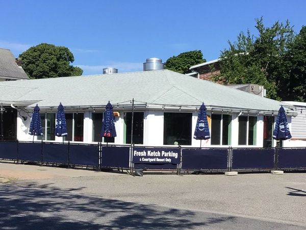 460 Main St, Barnstable, MA 02601