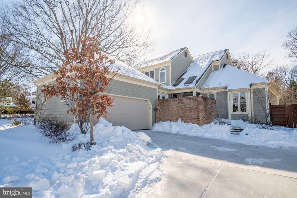 2924 Elmesmeade Court, Oakton, VA 22124 Main Photo