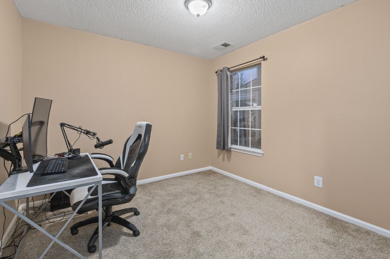 119 Patriot Lane Photo 17