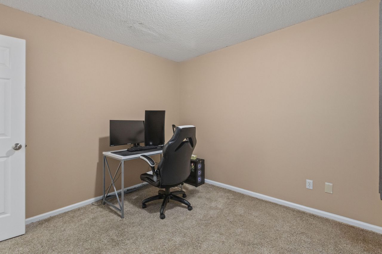 119 Patriot Lane Photo 18