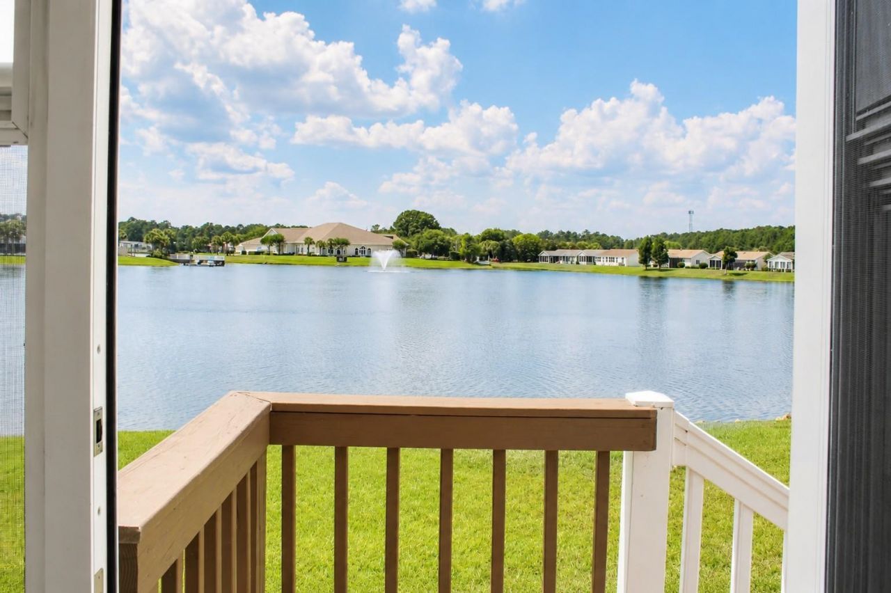 246 Lakeside Crossing Dr. Photo 17
