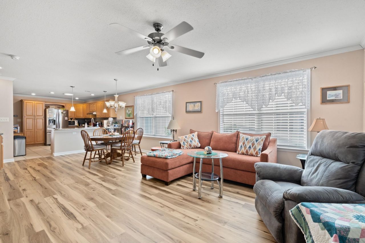 246 Lakeside Crossing Dr. Photo 17