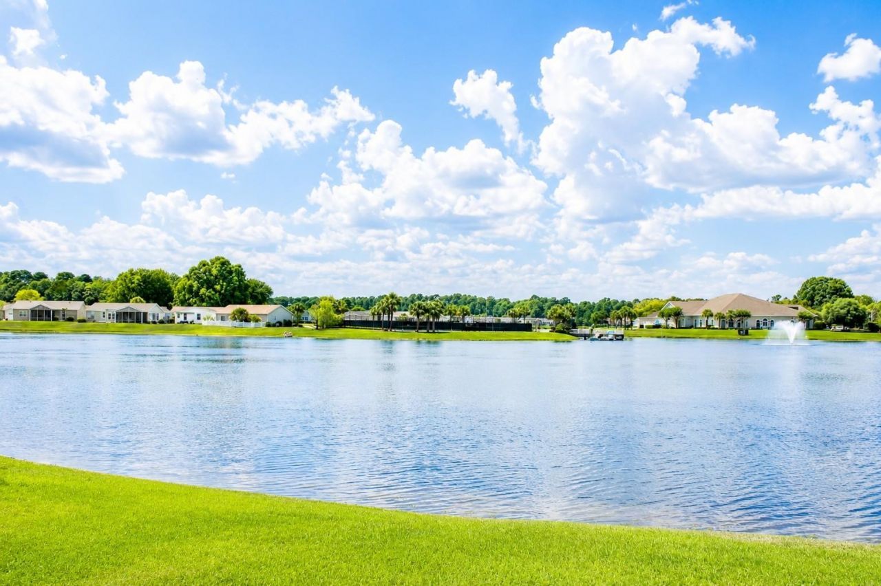 246 Lakeside Crossing Dr. Photo 19