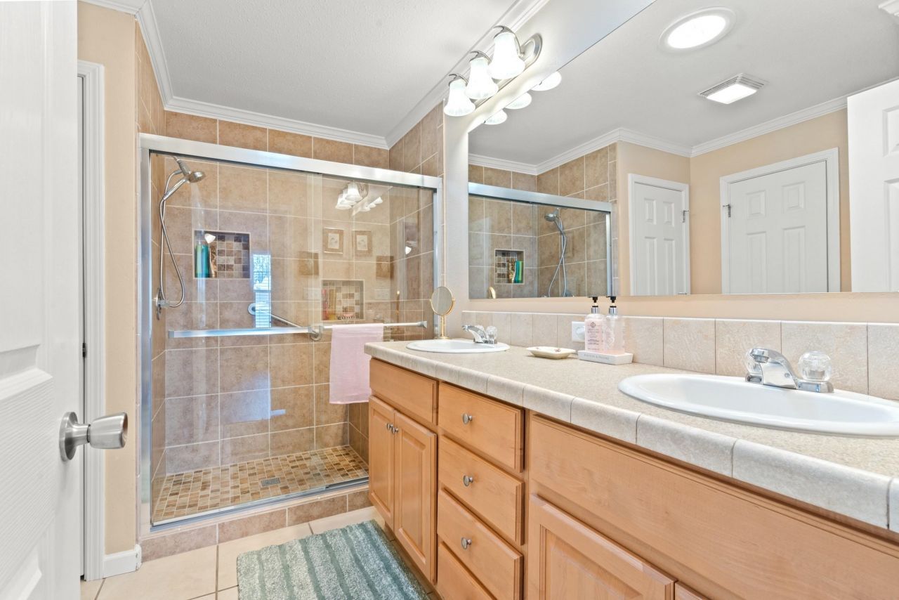 246 Lakeside Crossing Dr. Photo 19