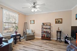 246 Lakeside Crossing Dr. photo 4