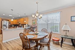 246 Lakeside Crossing Dr. photo 4