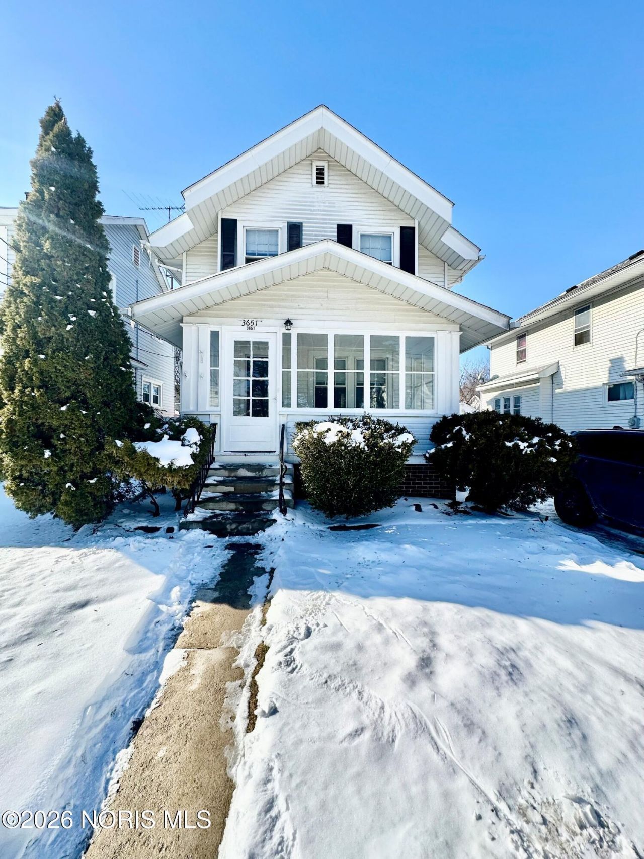 3651 Leybourn Avenue, Toledo, OH 43612 Main Photo