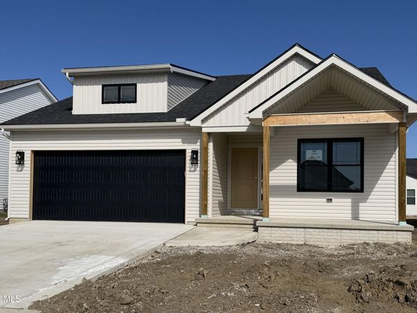 5025 Easton Drive, Oregon, OH 43616