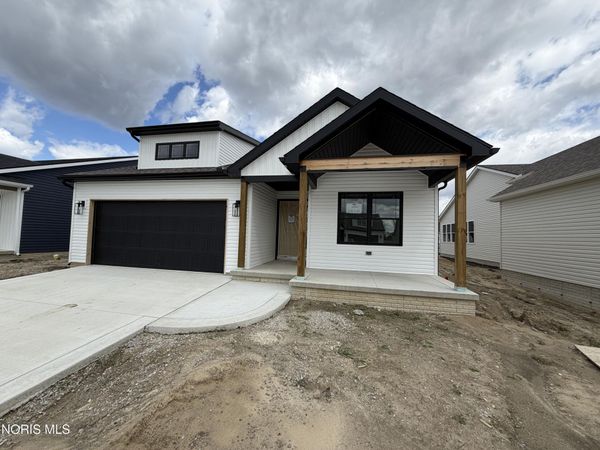 5033 Easton Drive, Oregon, OH 43616