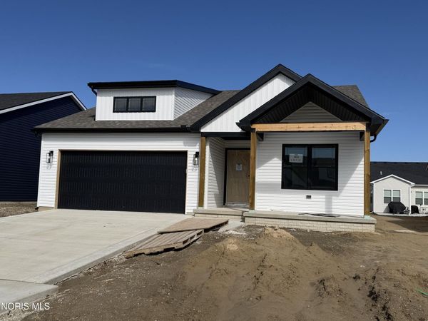 5033 Easton Drive, Oregon, OH 43616