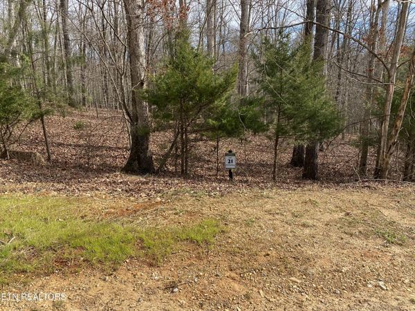 1566 Old Dogwood Tr, Loudon, TN 37774