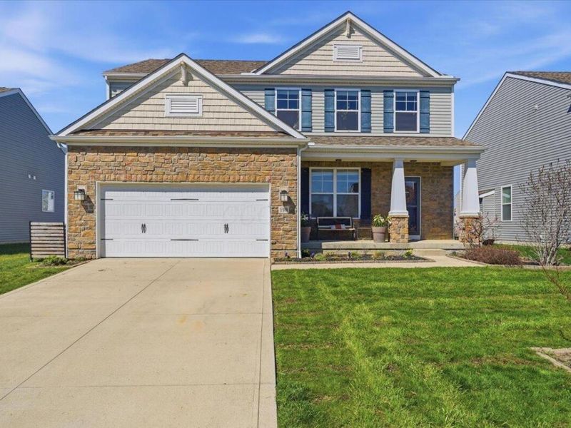 190 Rosewood Loop SW, Commercial Point, OH 43116 Photo 2