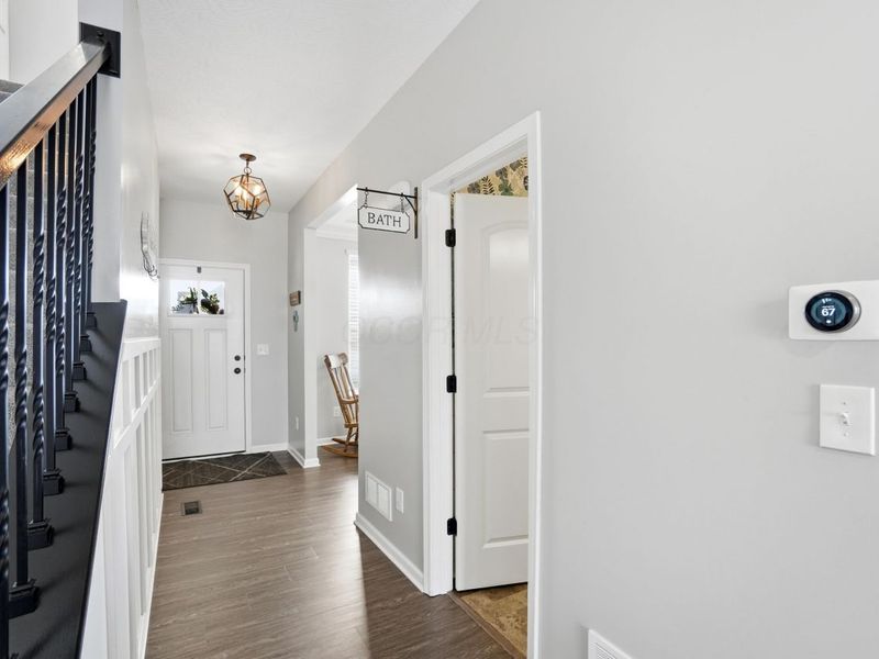 190 Rosewood Loop SW, Commercial Point, OH 43116 Photo 4