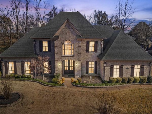 10820 WHISPER HOLLOW CV, Collierville, TN 38017