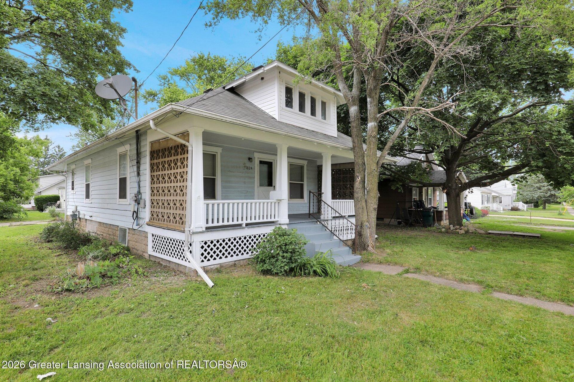 1624 W Willow Street, Lansing, MI 48915 Main Photo