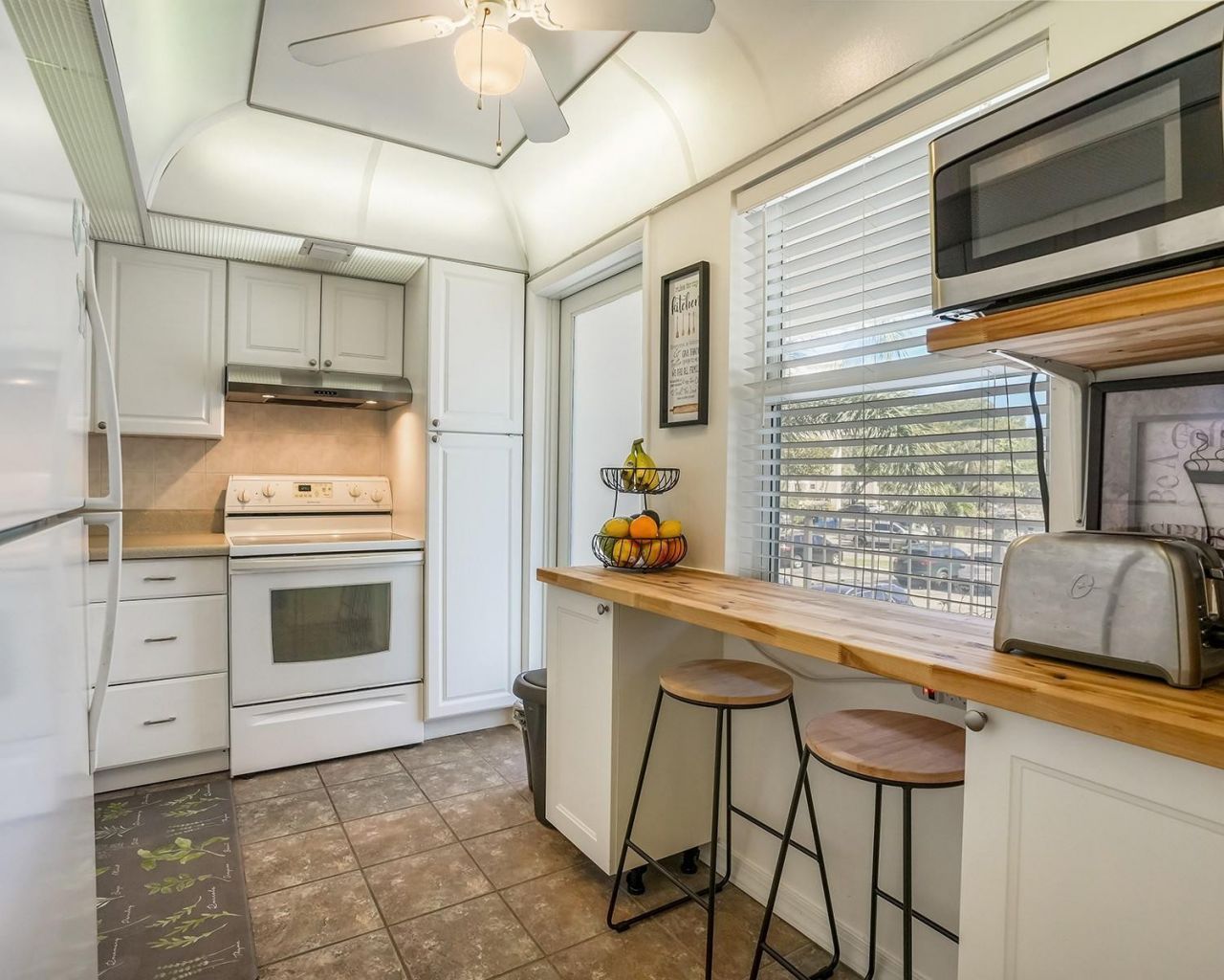 2671 S Course Drive, Unit 203, Pompano Beach, FL 33069 Photo