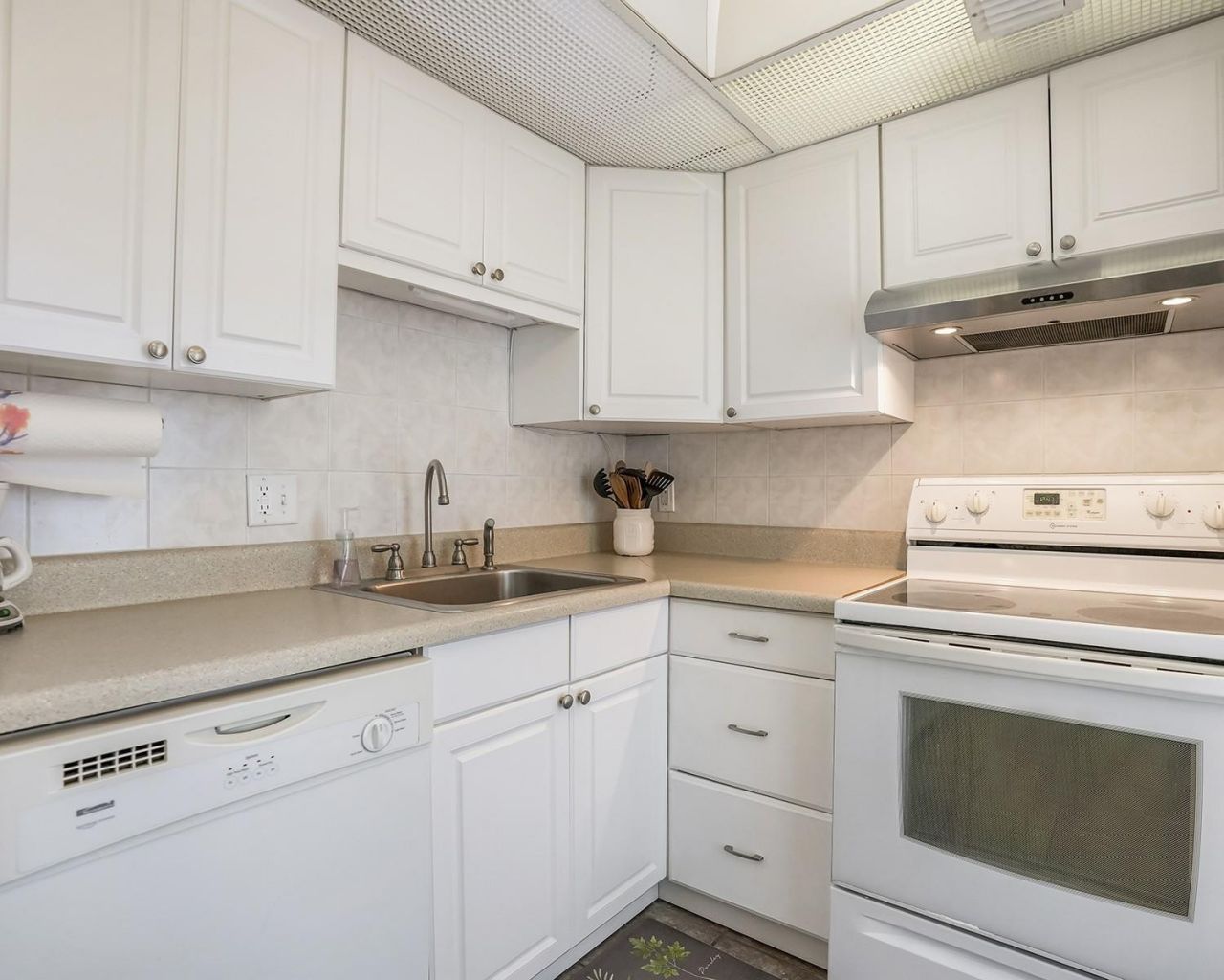 2671 S Course Drive, Unit 203, Pompano Beach, FL 33069 Photo