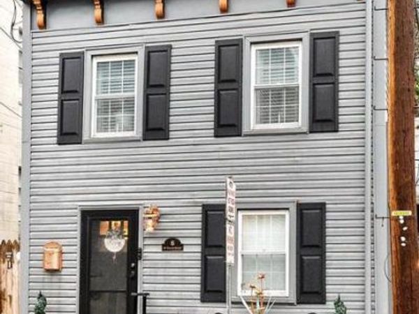 6 W CHURCH STREET, BORDENTOWN, NJ 08505