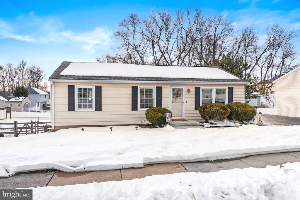 43 Casselberry, Audubon, PA 19403 Main Photo