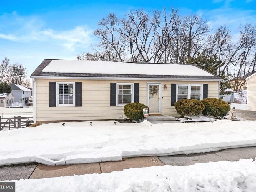 43 Casselberry, Audubon, PA 19403 Main Photo