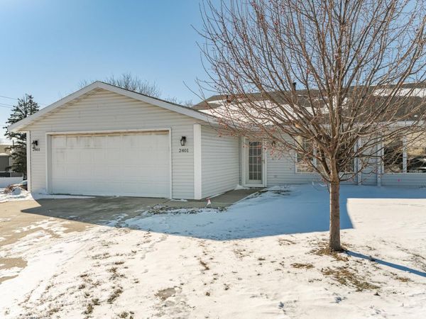 2401 30th Avenue NW, Rochester, MN 55901