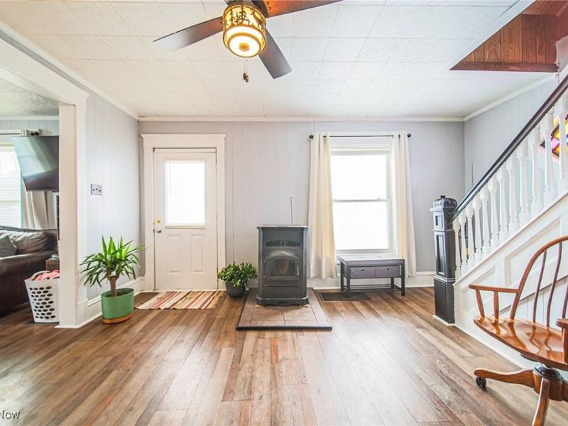 12459 SW Sandusky Drive, Beach City, OH 44608 Photo 8