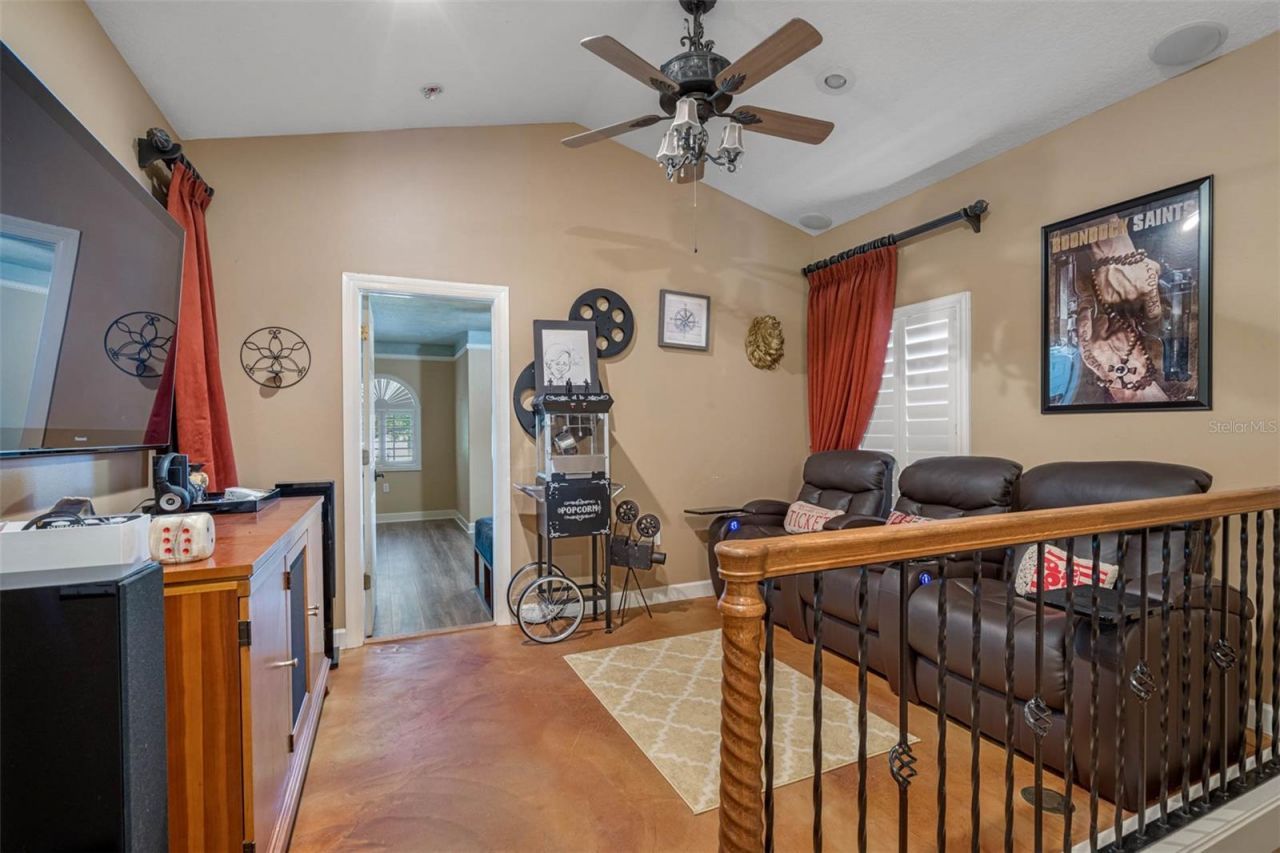 531 Isleworth Close, Tarpon Springs, FL 34688 Photo