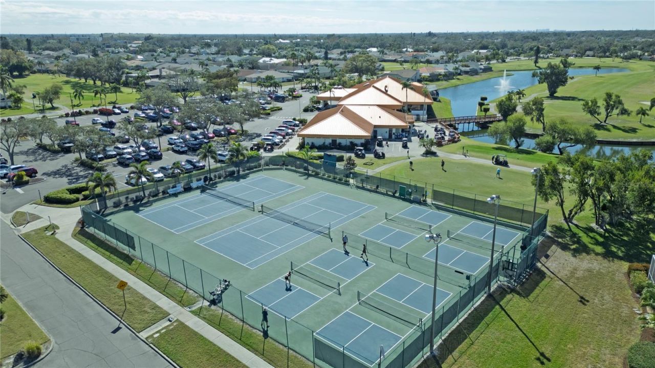 4054 Caddie Drive E, Bradenton, FL 34203 Photo