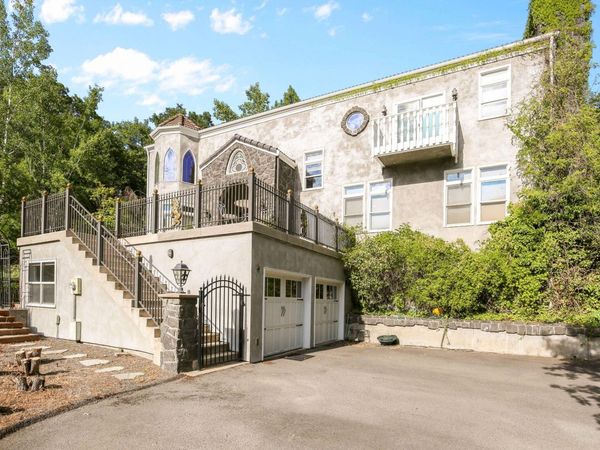 520 Glenview Drive, Ashland, OR 97520