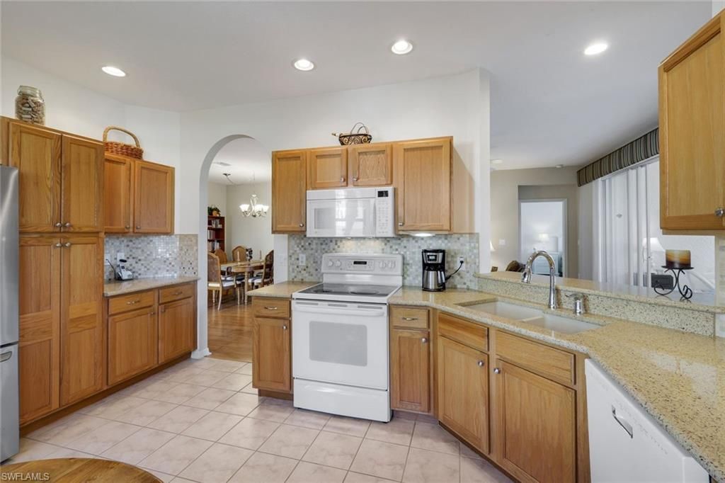 23310 Coconut Island Dr, Unit 102, Estero, FL 34134 Photo