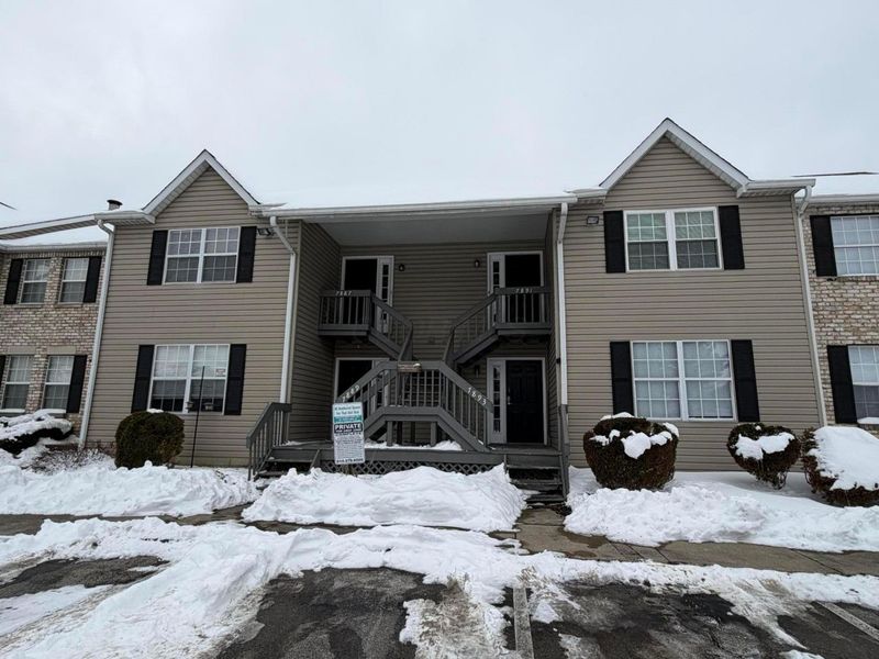 7891 Thornfield Lane, Unit 48, Columbus, OH 43235 Photo 2