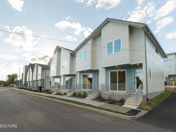 105 E Oldham Ave, Knoxville, TN 37917