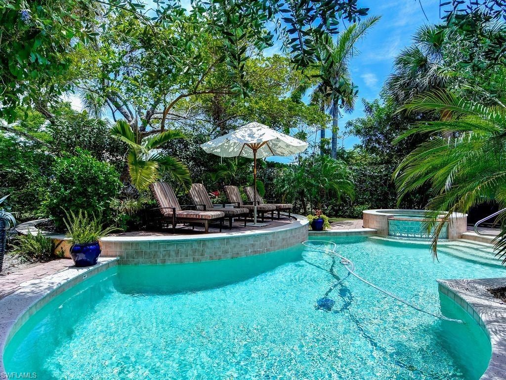 605 6th Ave N, Naples, FL 34102 Photo