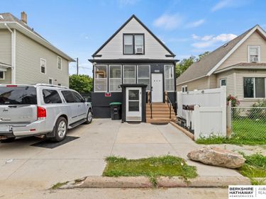 3206 S 23 Street, Omaha, NE 68108