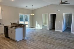 4356 Thomas St. photo 4