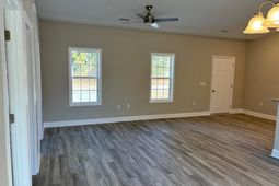 4356 Thomas St. photo 4