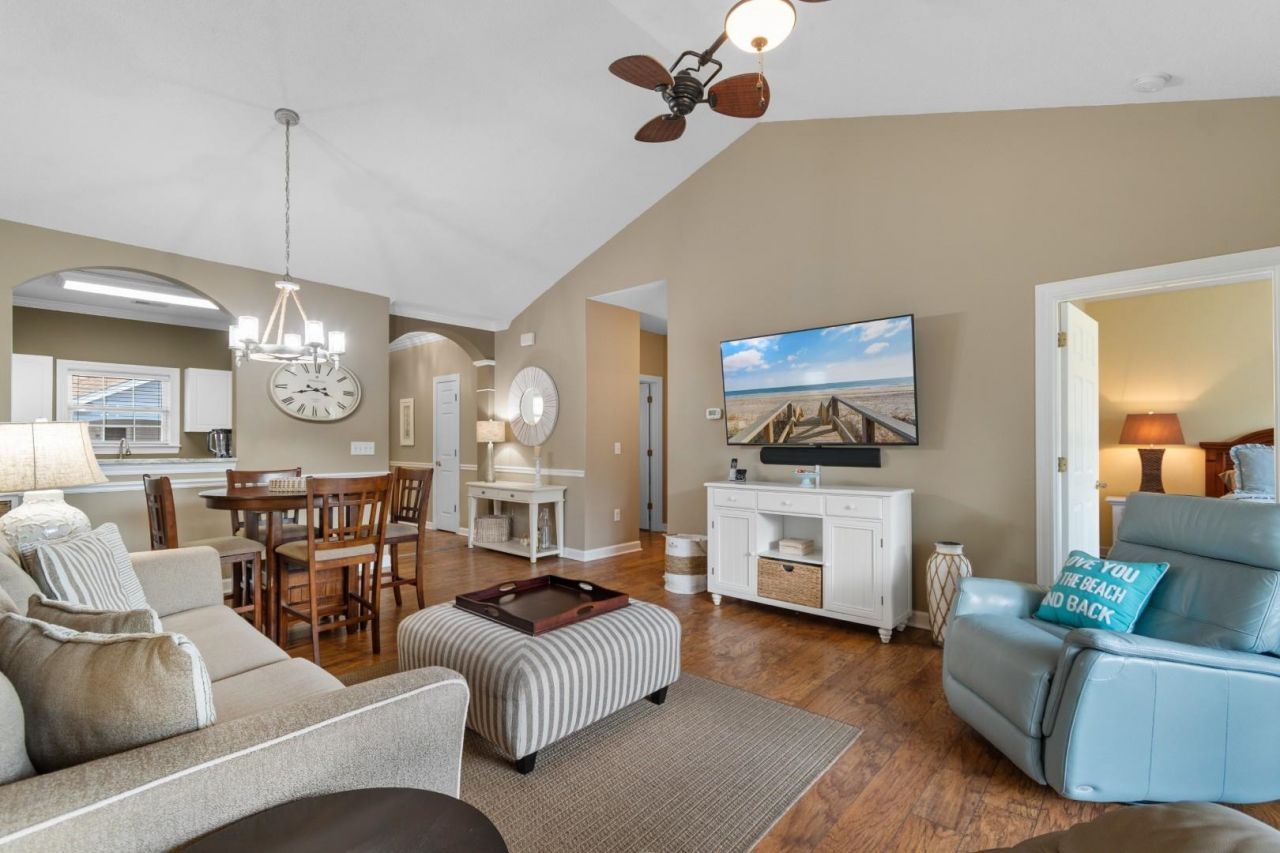 5750 Oyster Catcher Dr. Photo 10