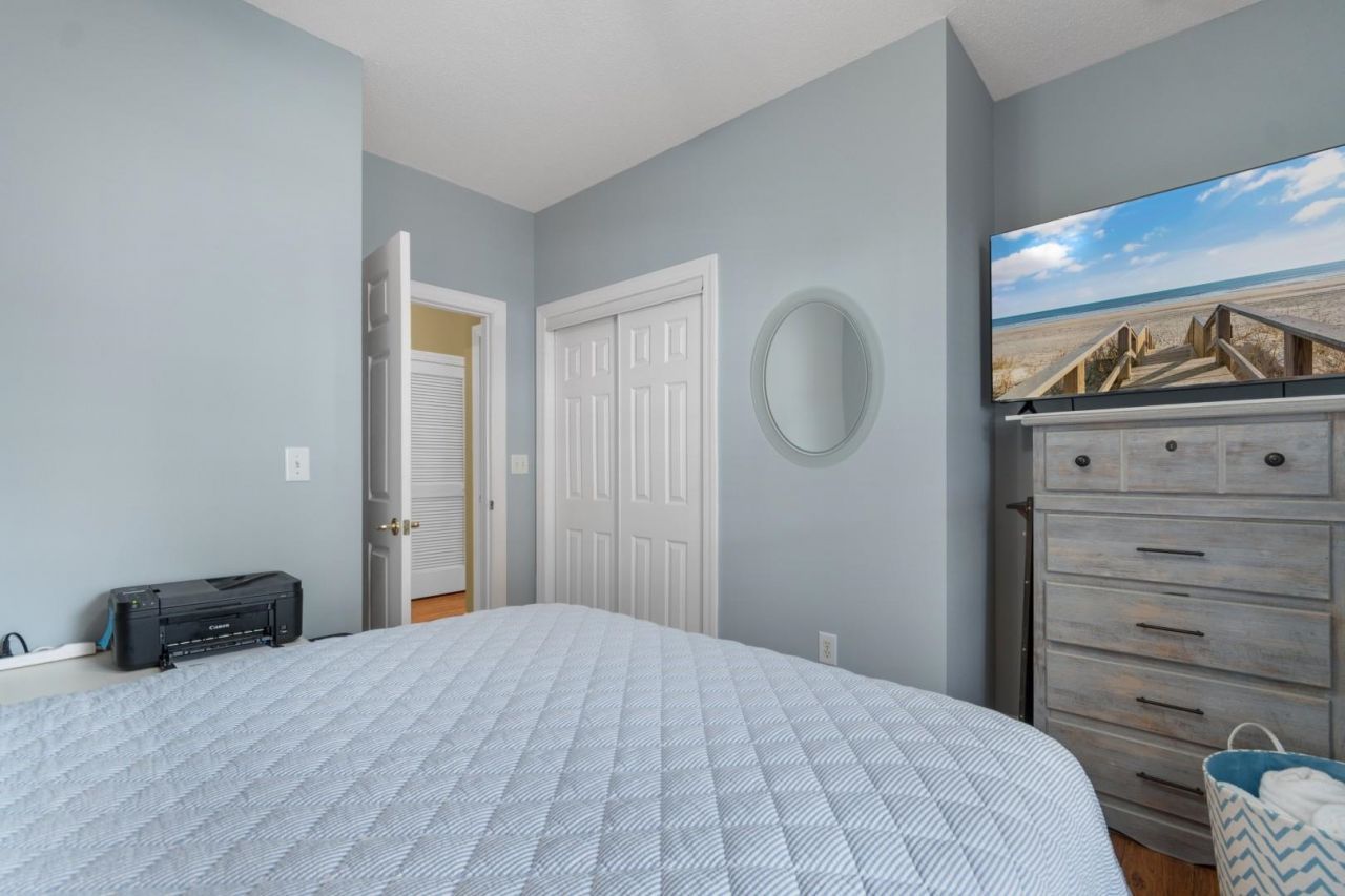 5750 Oyster Catcher Dr. Photo 20