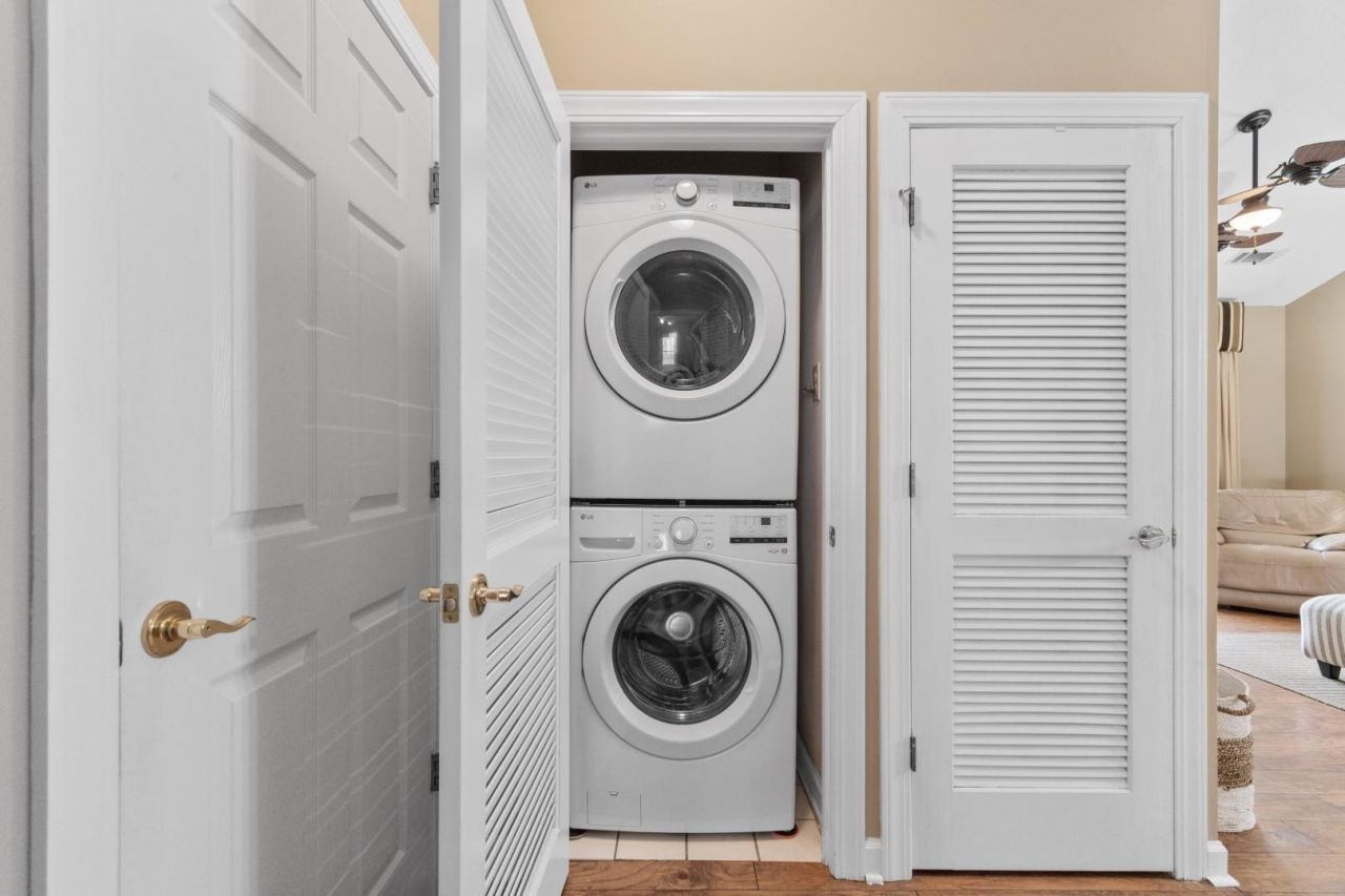 5750 Oyster Catcher Dr. Photo 22