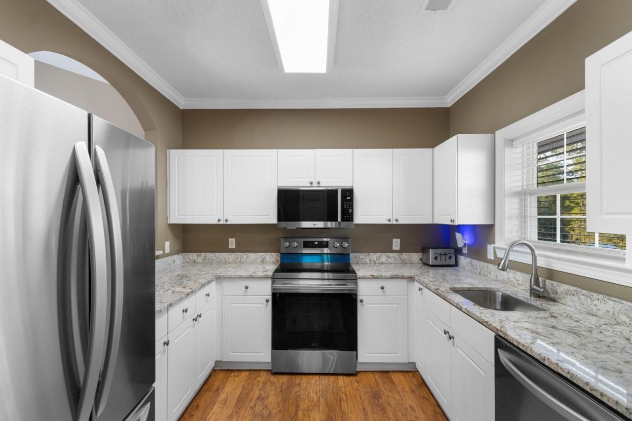 5750 Oyster Catcher Dr. Photo 6