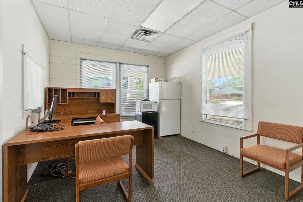 208 N Main  Photo 12