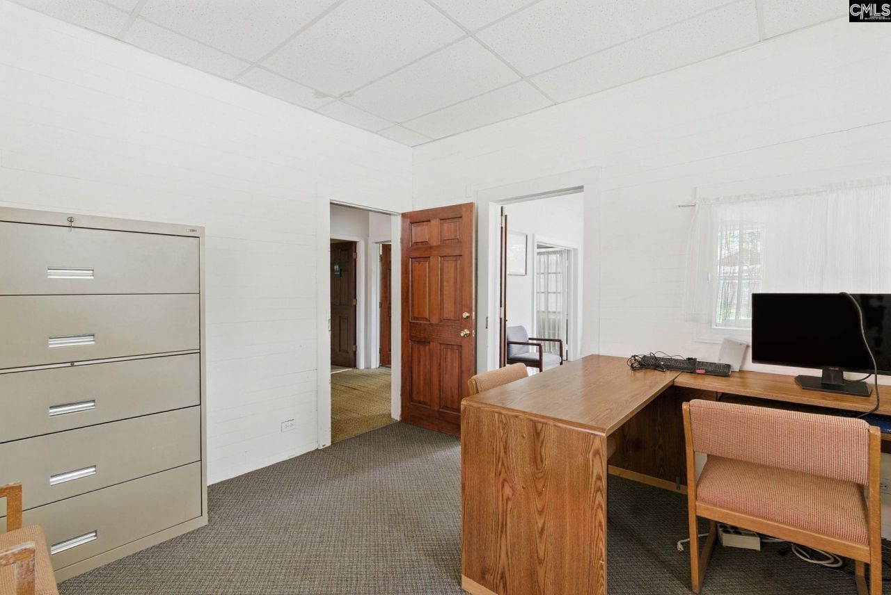 208 N Main  Photo 13