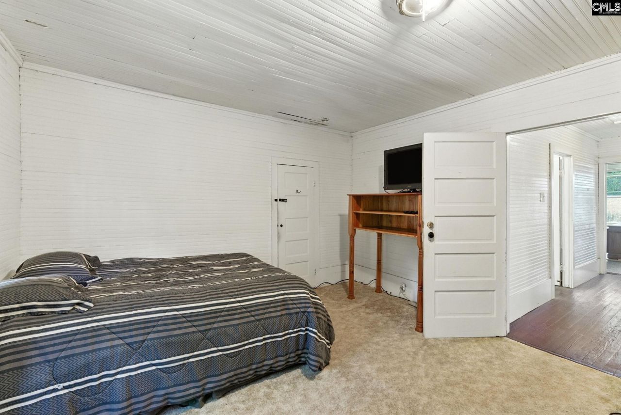 208 N Main  Photo 30