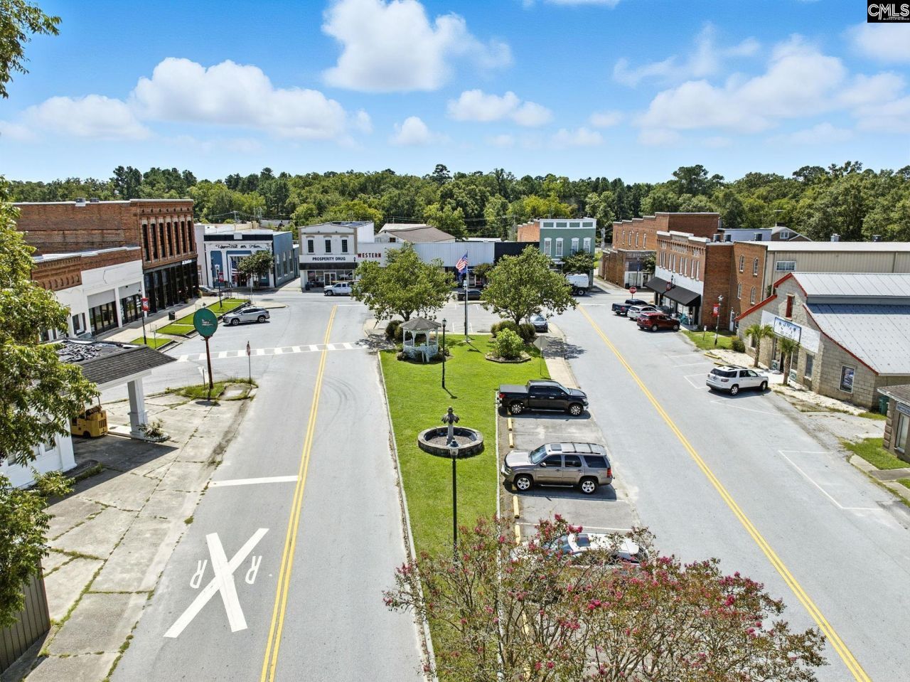 208 N Main  Photo 34